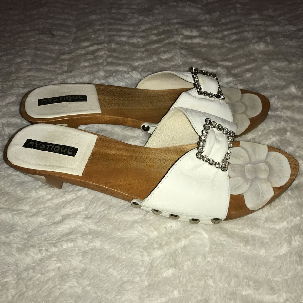 Mystique Leather Jewel Buckle Kitten Slides White - Picture 4 of 6